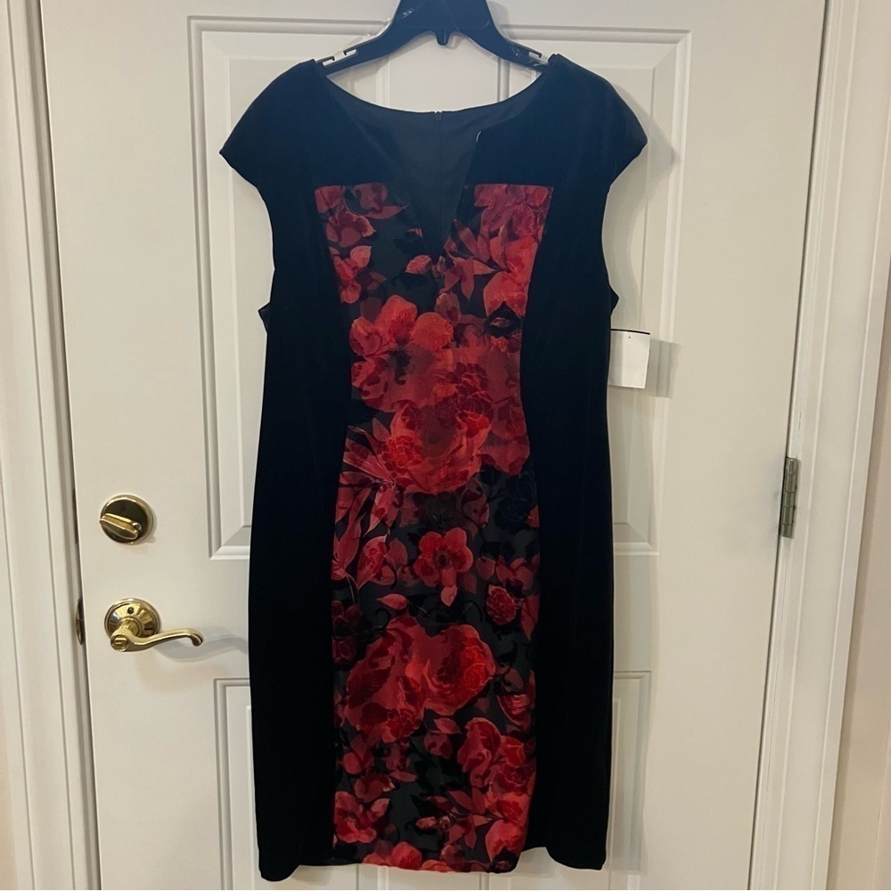 Connected apparel Velvet red and black dress size 16 - Picture 3 of 4